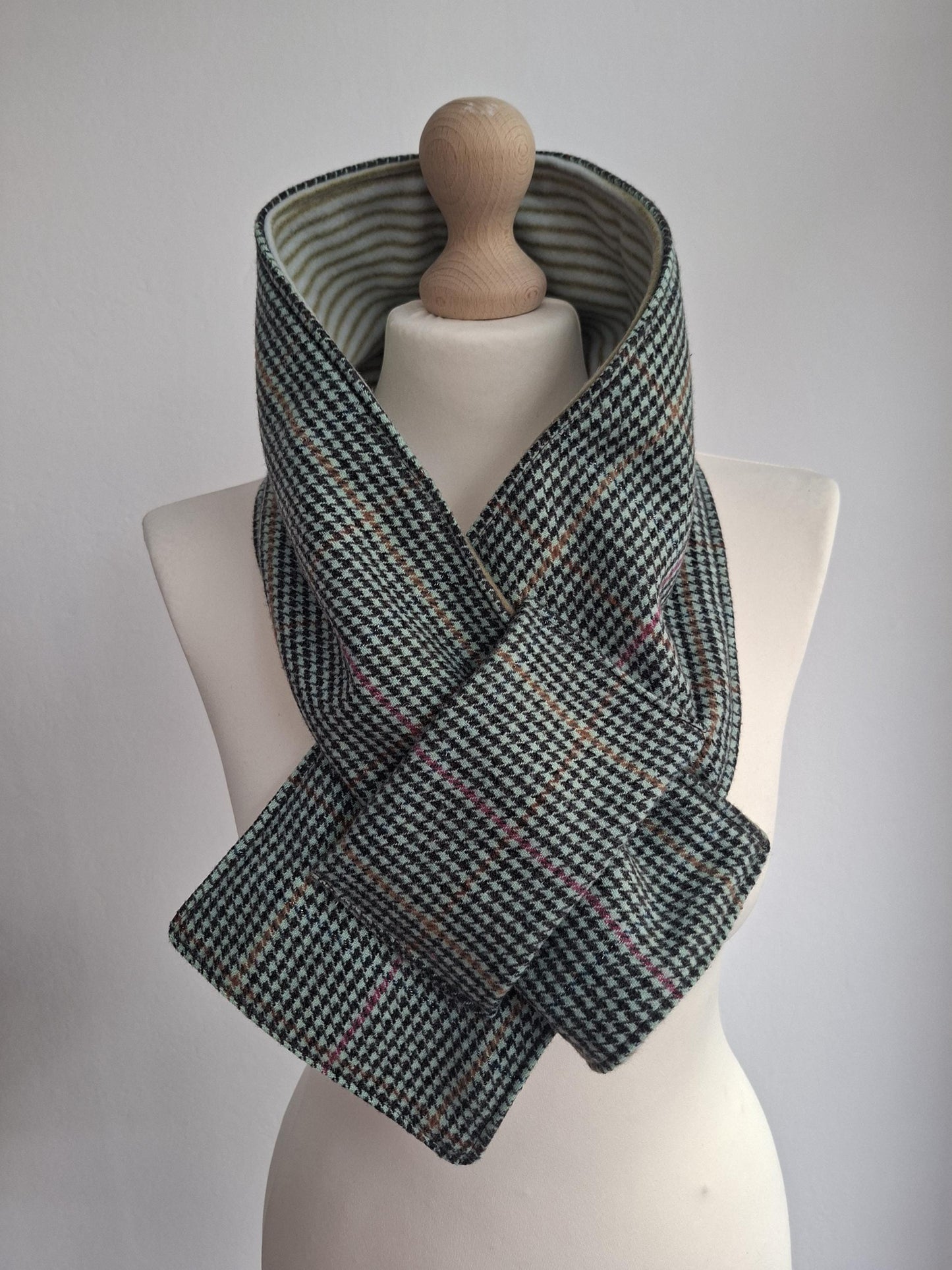 Scarf SKARFAKIA soft tartan green