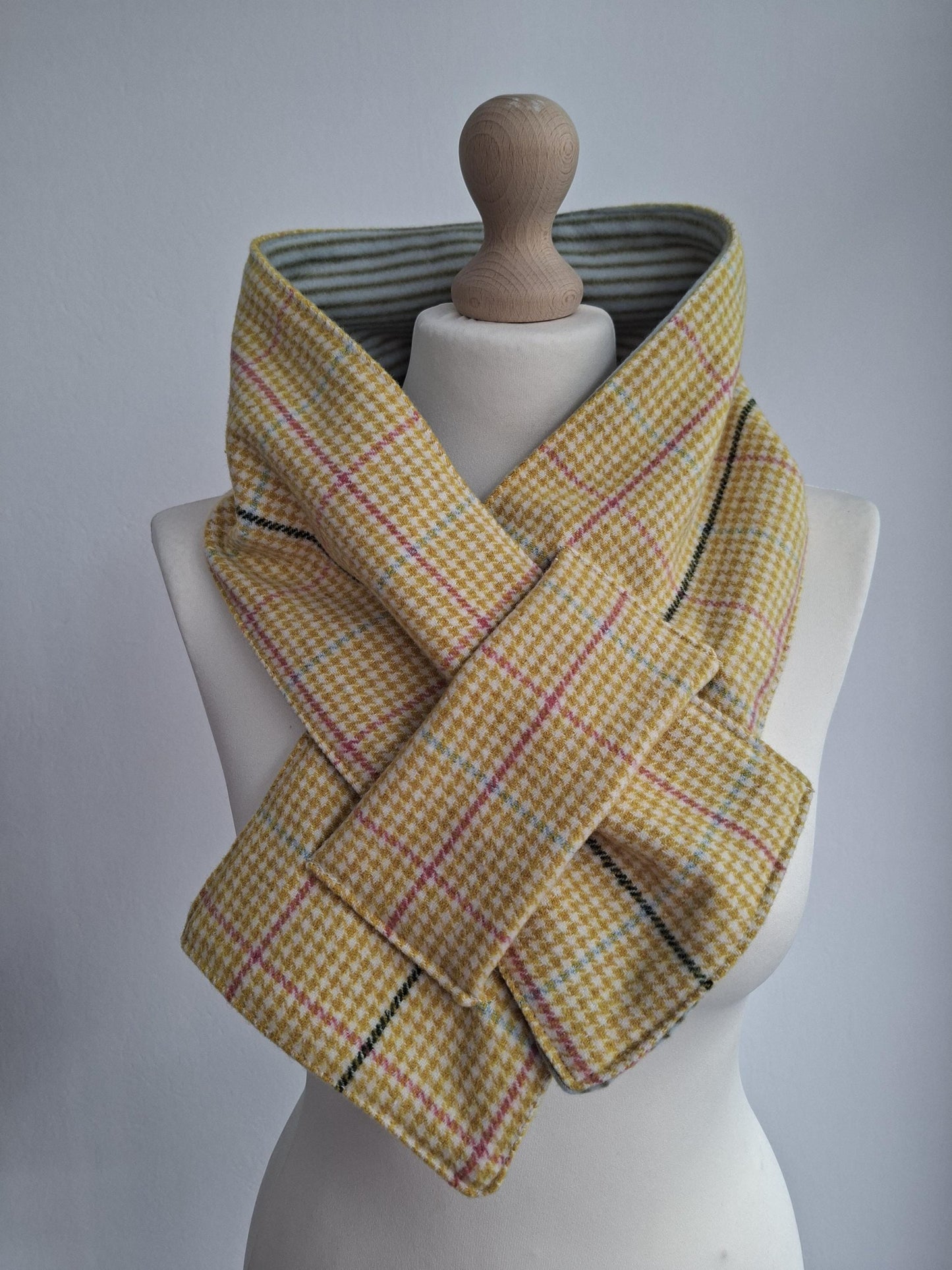 Scarf SKARFAKIA soft tartan yellow